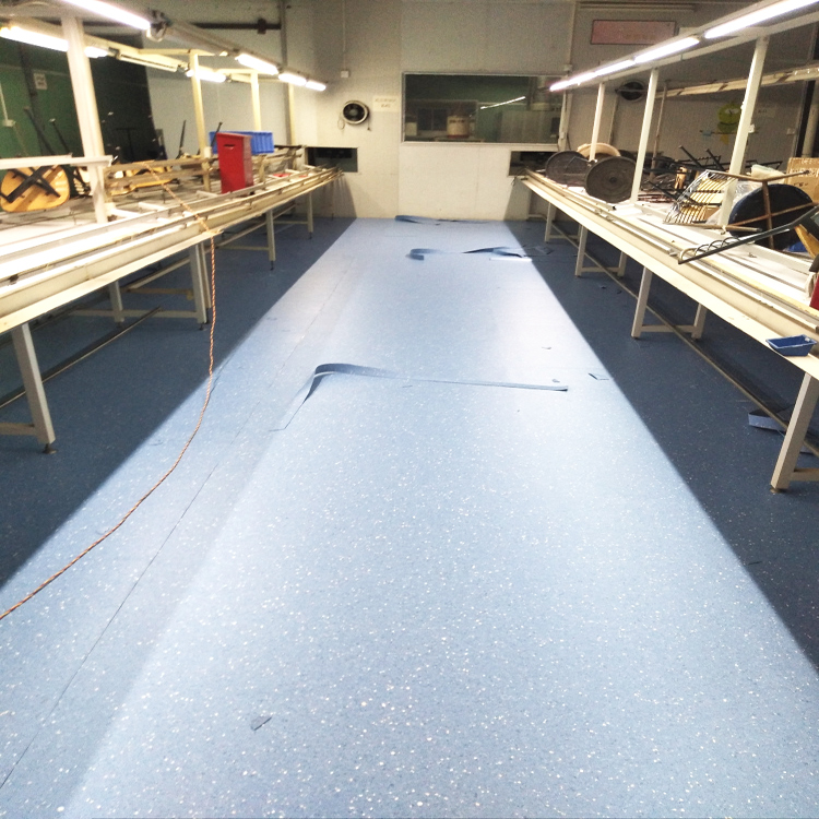 PVC地板膠施工中易出現的問題