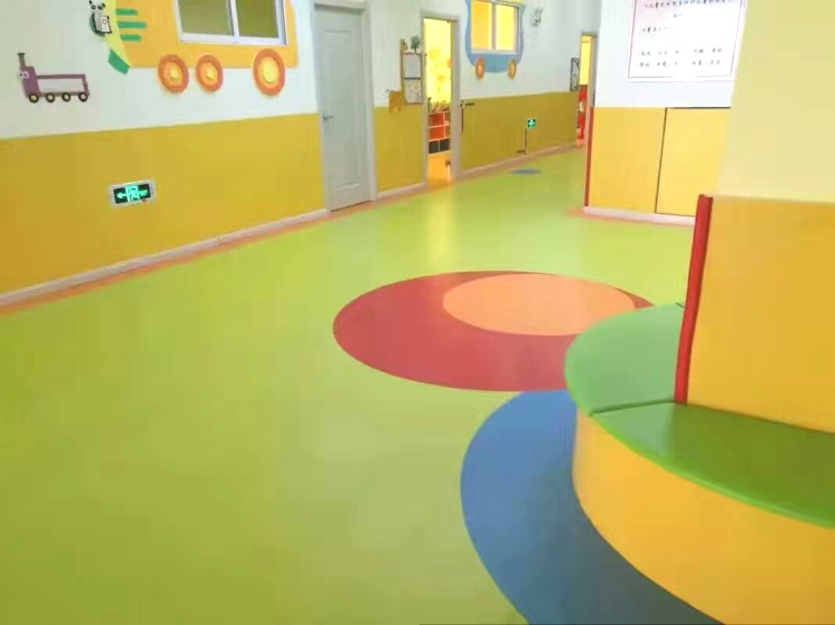 裝修選對地板也是很關鍵的！